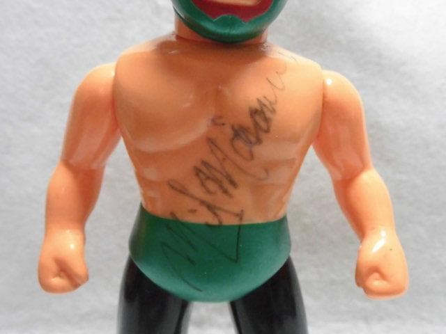 希少品　マルサン　ミル・マスカラス　ソフビフィギュア　本人サイン入り