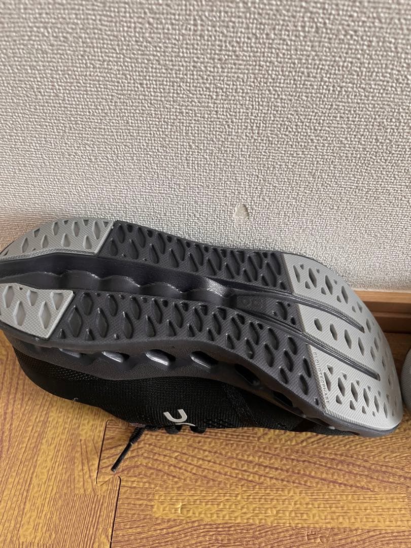 オン　on ランニングシューズ　未使用
