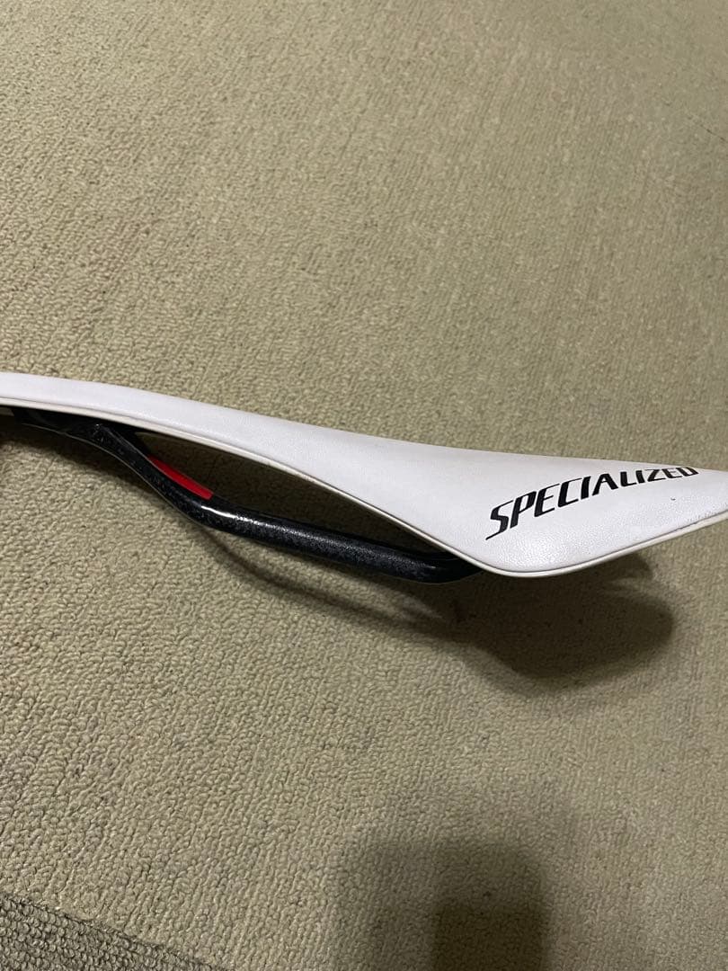 スペシャライズド　 toupe 143mm カーボンレール