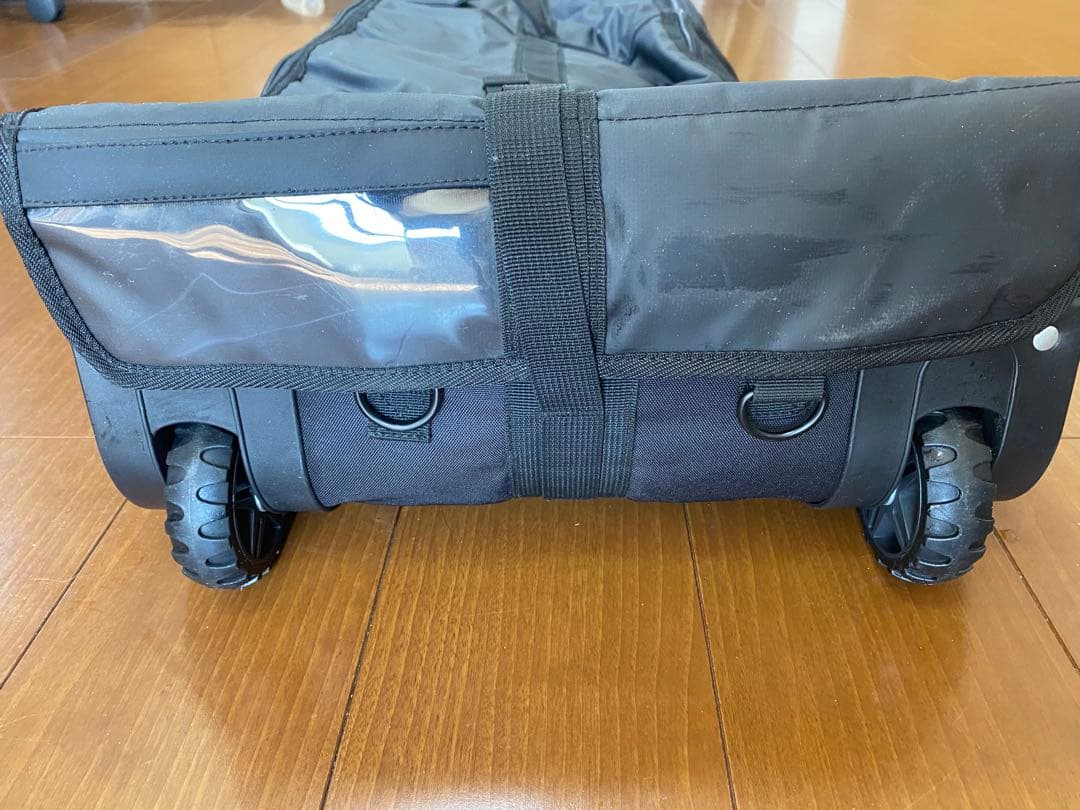 スノーボードケース（キャスター付き）