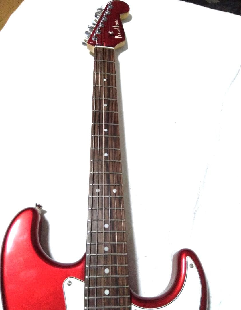 美品・疑似ハムPU化スイッチ搭載フォトジェニック製ストラト改・未使用ストラップ付