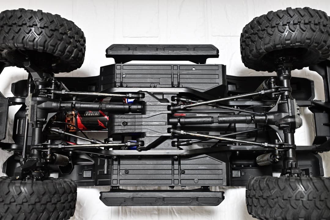 茹で卵トラクサス　TRX4　フォード　2021ブロンコ