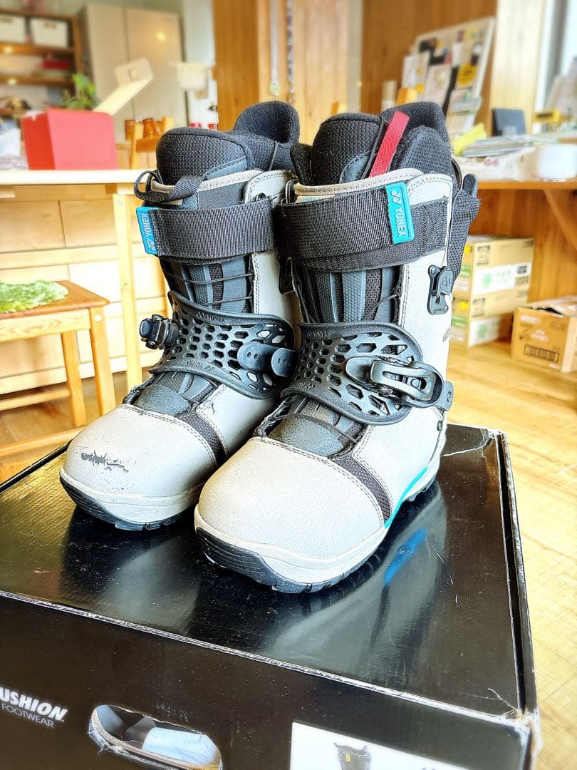 YONEX FLINT AB 27.5cm ヨネックス　ステップイン　中古美品