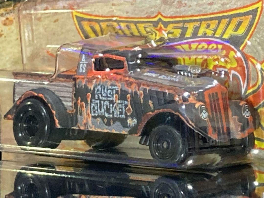 ホットウィール《 チェイス ムーンアイズ '33 ウィリス ギャッサー 錆 》