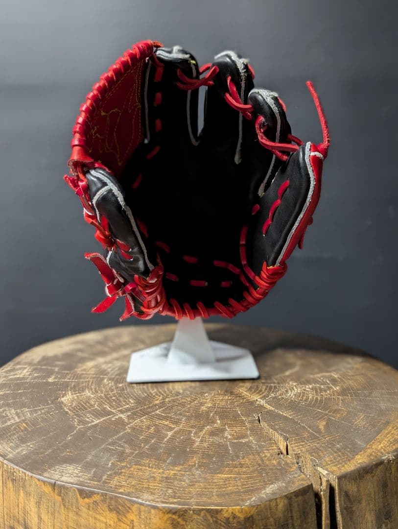 レッド×ブラック軟式内野手用グローブ