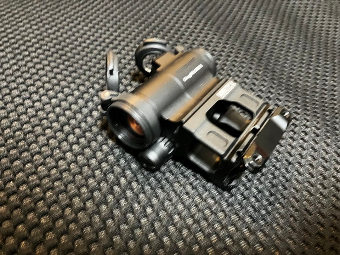 Aimpoint CompM5タイプ　ドットサイト