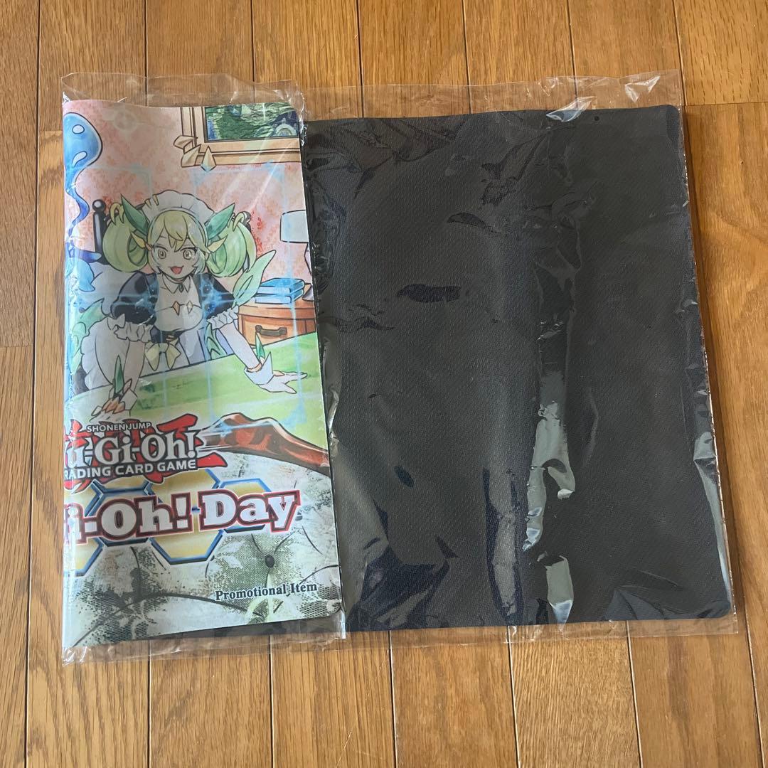 遊戯王　ドラゴンメイド　リラクゼーション　プレイマット　海外　限定