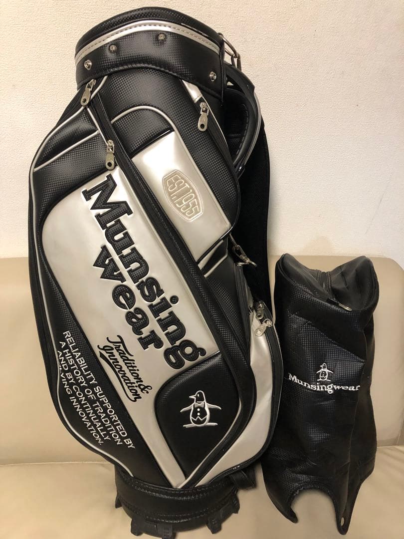 【送料込み】廃盤希少品　大人気完売　マンシングウェア　キャディバッグ