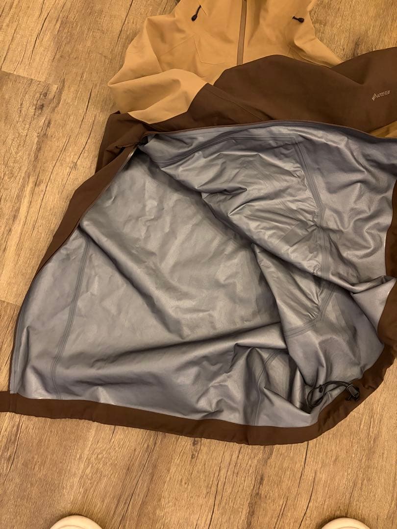 Arc'teryx GORE-TEX スノーボードウェア　セイバーアノラック