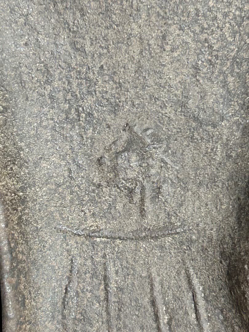 人の顔　(伊藤鐐一)　鉄鋳物