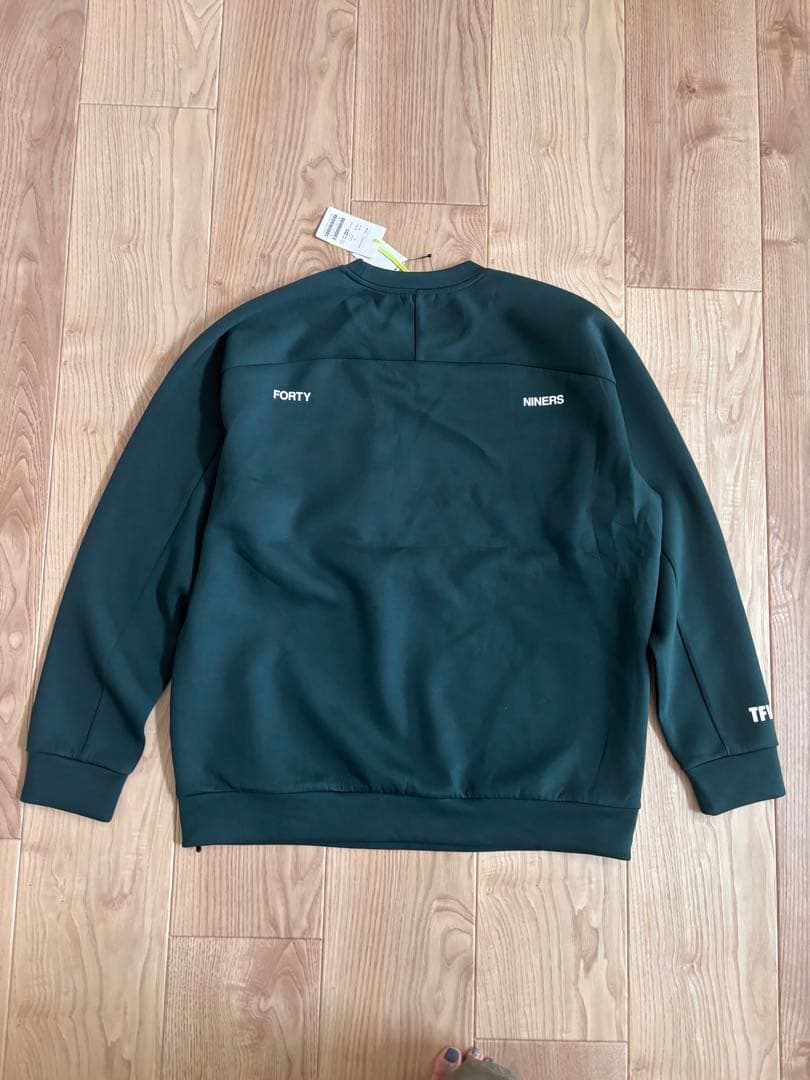 今季完売品　ダンボール素材クルーネック