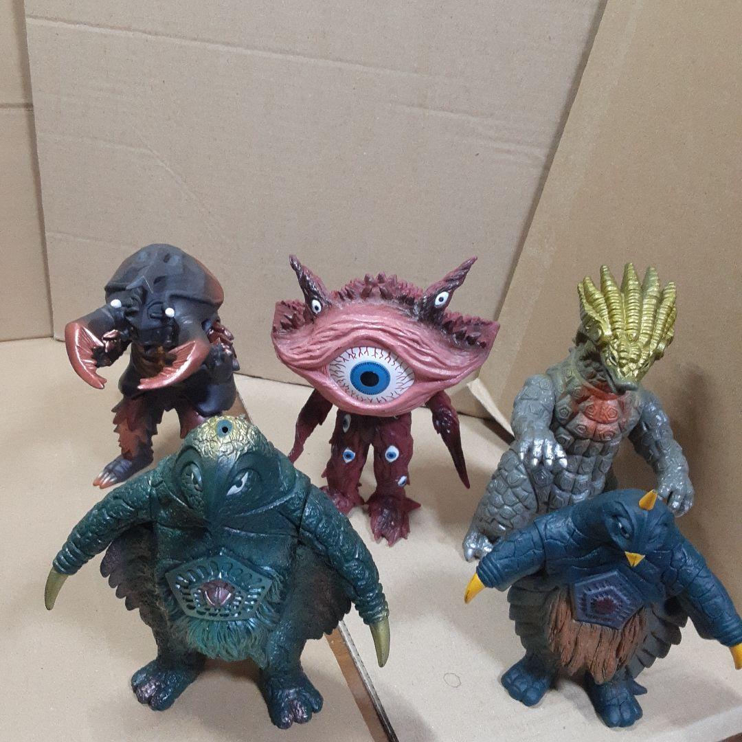 ウルトラ怪獣　ソフビ・ぬいぐるみ　まとめ売り