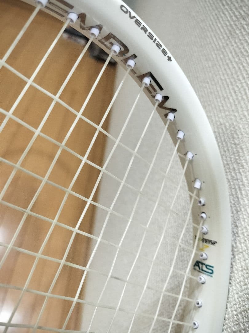 現行　ザイロン搭載モデル　エンブレム 120 プリンス　テニスラケット