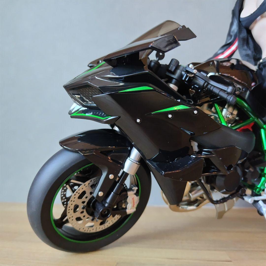 Kawasaki Ninja H2R 1/6 合金バイクモデル 可動フィギュア付