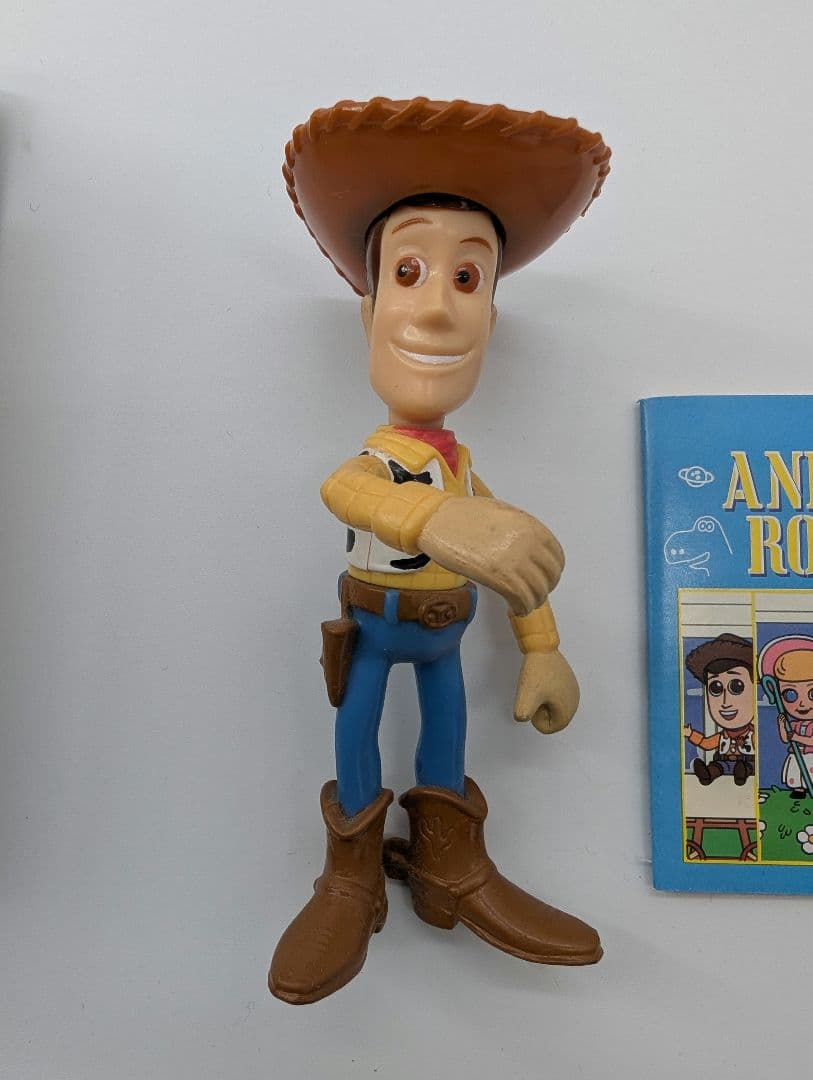 トイストーリー トレンドングフィギュア　ピクサー　POP MART Disney