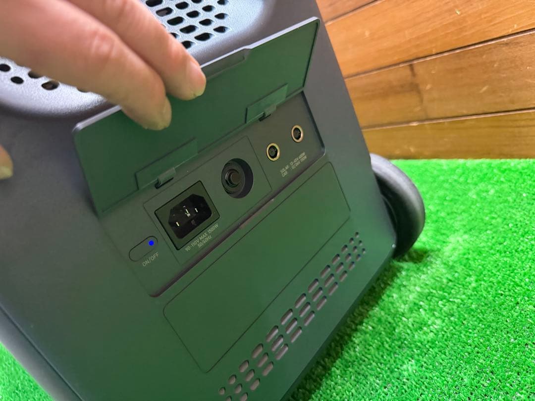 ポータブル電源 2500P (容量 2560Wh / AC出力 2500W)