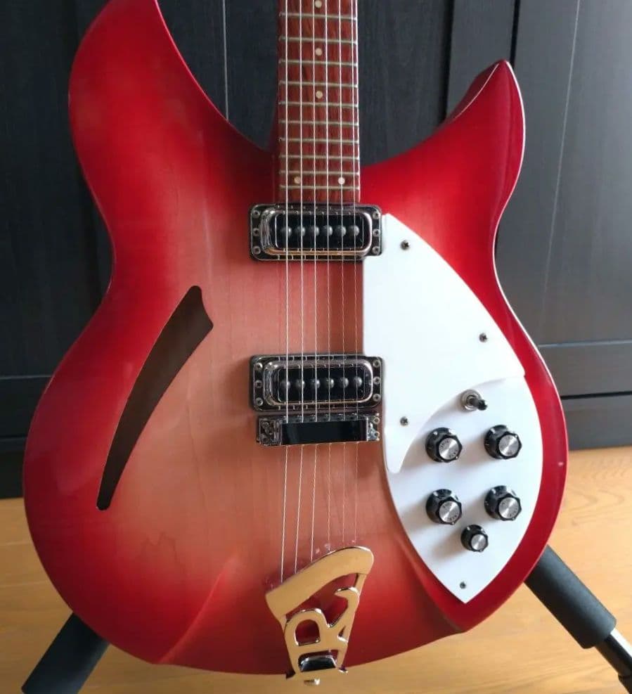 Rickenbacker 330 Fireglo 2004年製