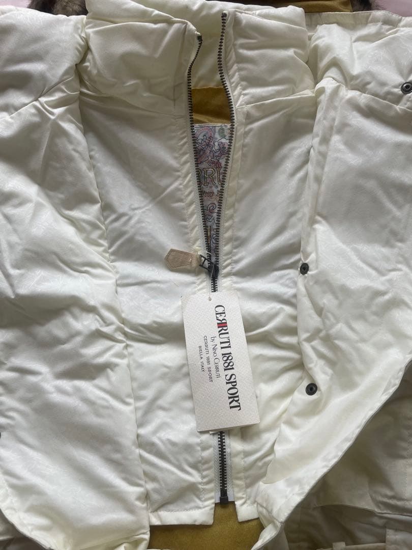 CERRUTIとcourregesのスキーウェア