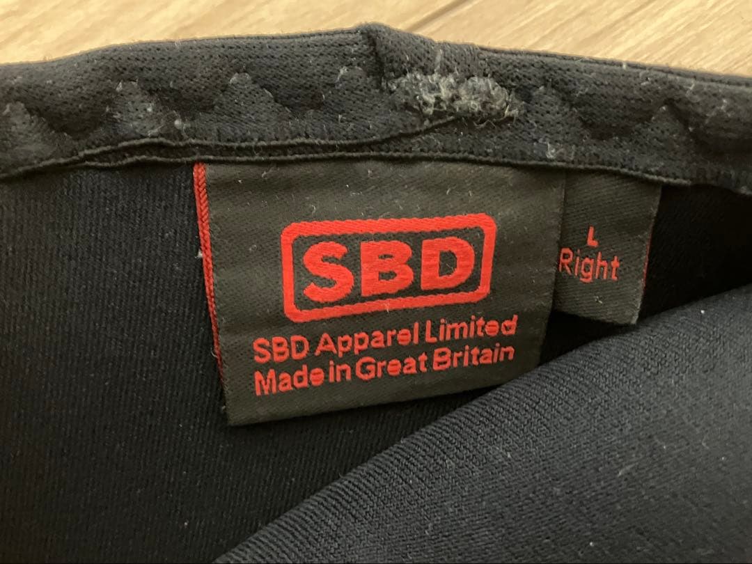 SBD ニースリーブ Lサイズ 黒/赤