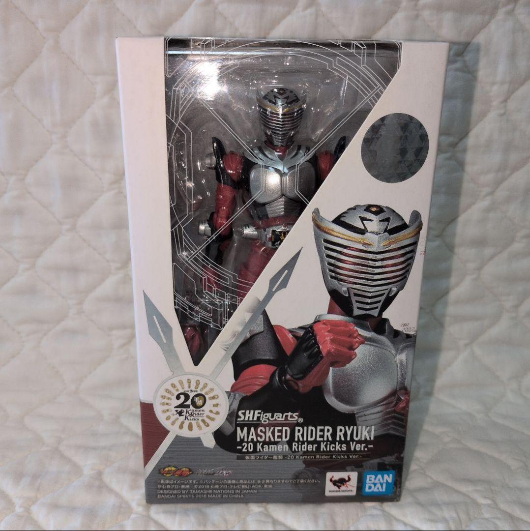【新品未開封】SHフィギュアーツ　仮面ライダー龍騎