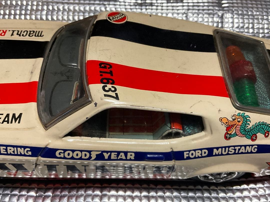 TAIYO社製／Mach1。MUSTANG。ブリキカー。【作動　凹みあり】。