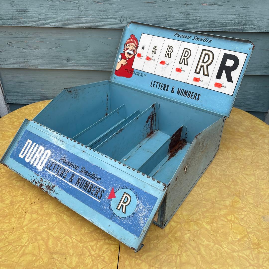 USA VINTAGE DURO DAN DECALS display店舗什器