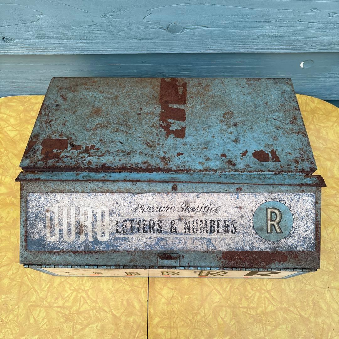 USA VINTAGE DURO DAN DECALS display店舗什器