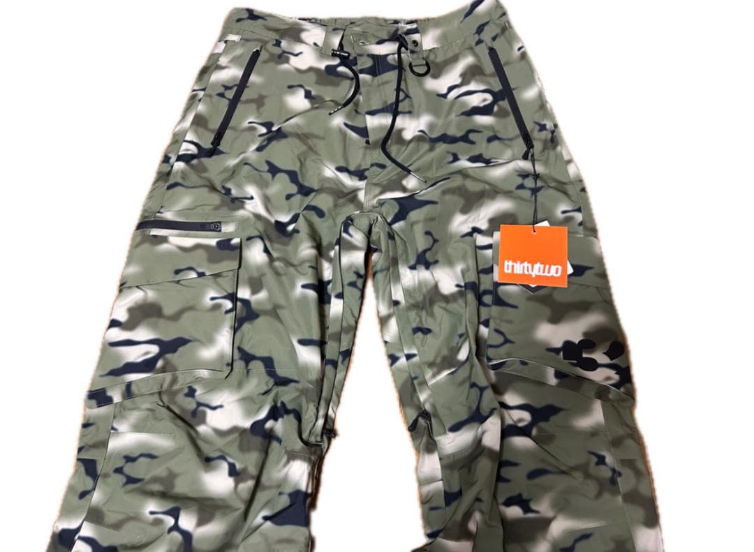 【新品】未使用thirtytwoスノーボードウェアパンツ迷彩XL正規品アーミー