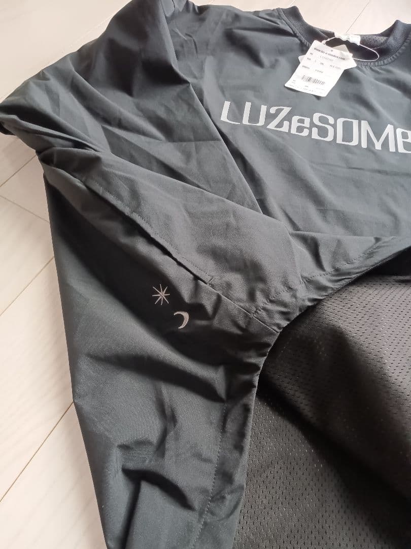 新品LUZe　ルースイソンブラ　STRETCH TAFTA　トップ　ジャケット