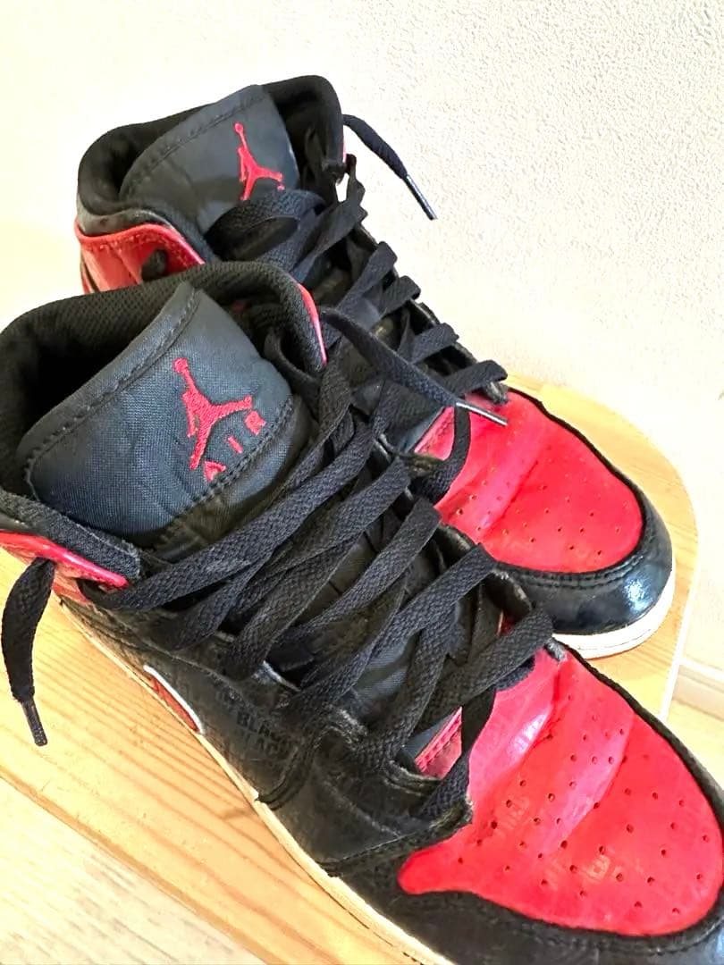 エアジョーダン 1 ブラック/レッド ハイカット