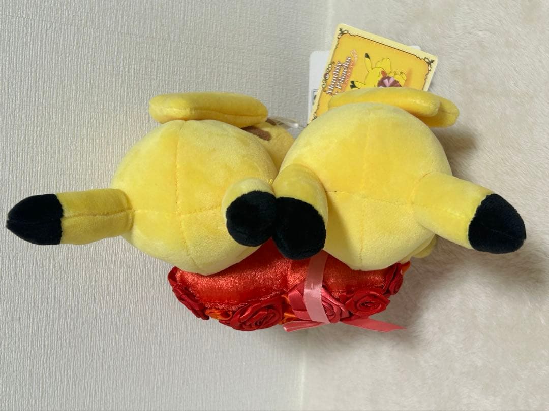 ポケモンセンター マンスリーペアピカチュウ 2月 ぬいぐるみ