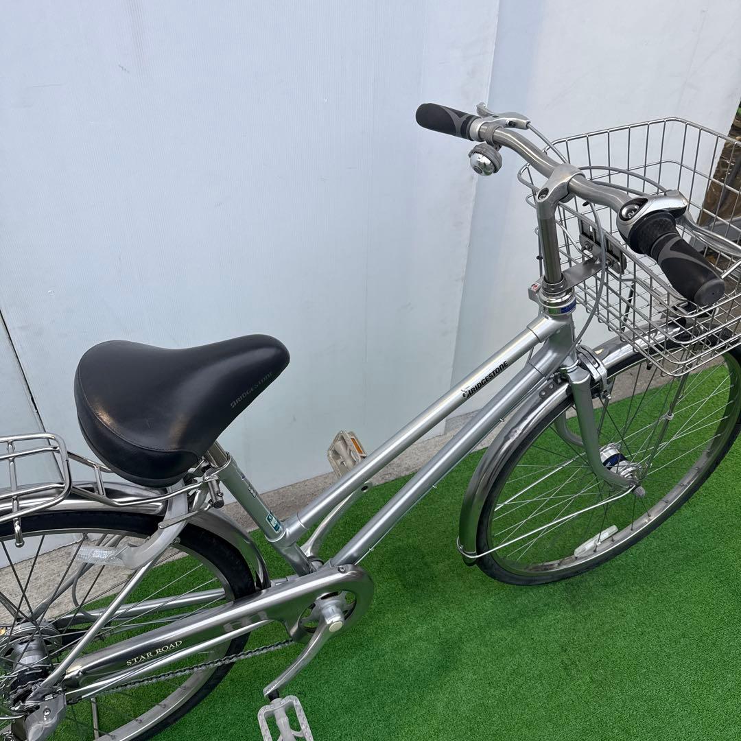 ブリヂストン 自転車26インチ 内3速 シルバー【引き取り限定】