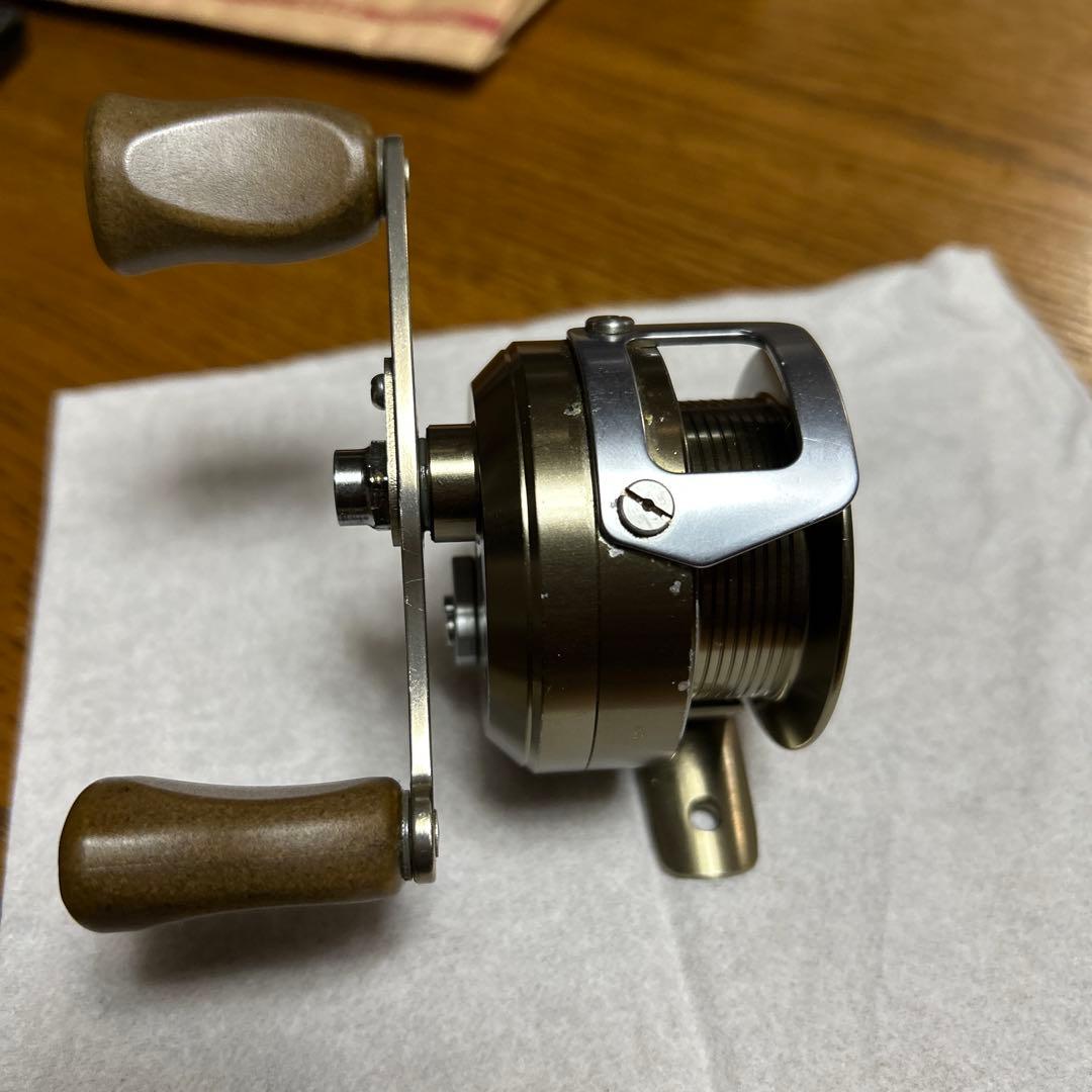 ダイワバイキング極50 両軸リール　落とし込み　筏リール　タイコリール