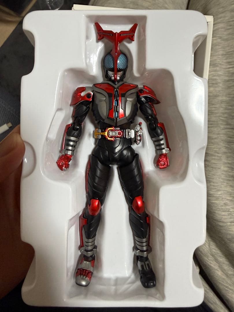 真骨彫 仮面ライダーカブト ハイパーフォーム