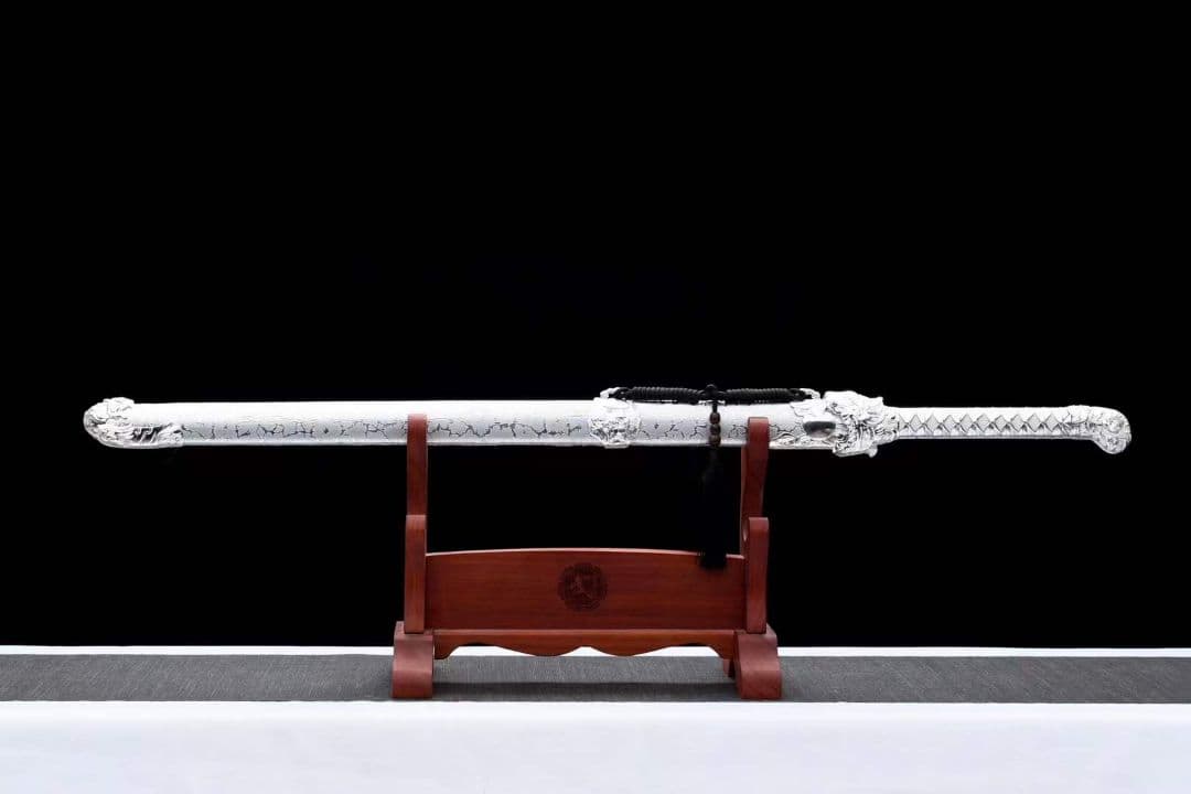 『銀虎ストレート』古兵器 武具　刀装具　日本刀　模造刀 居合刀