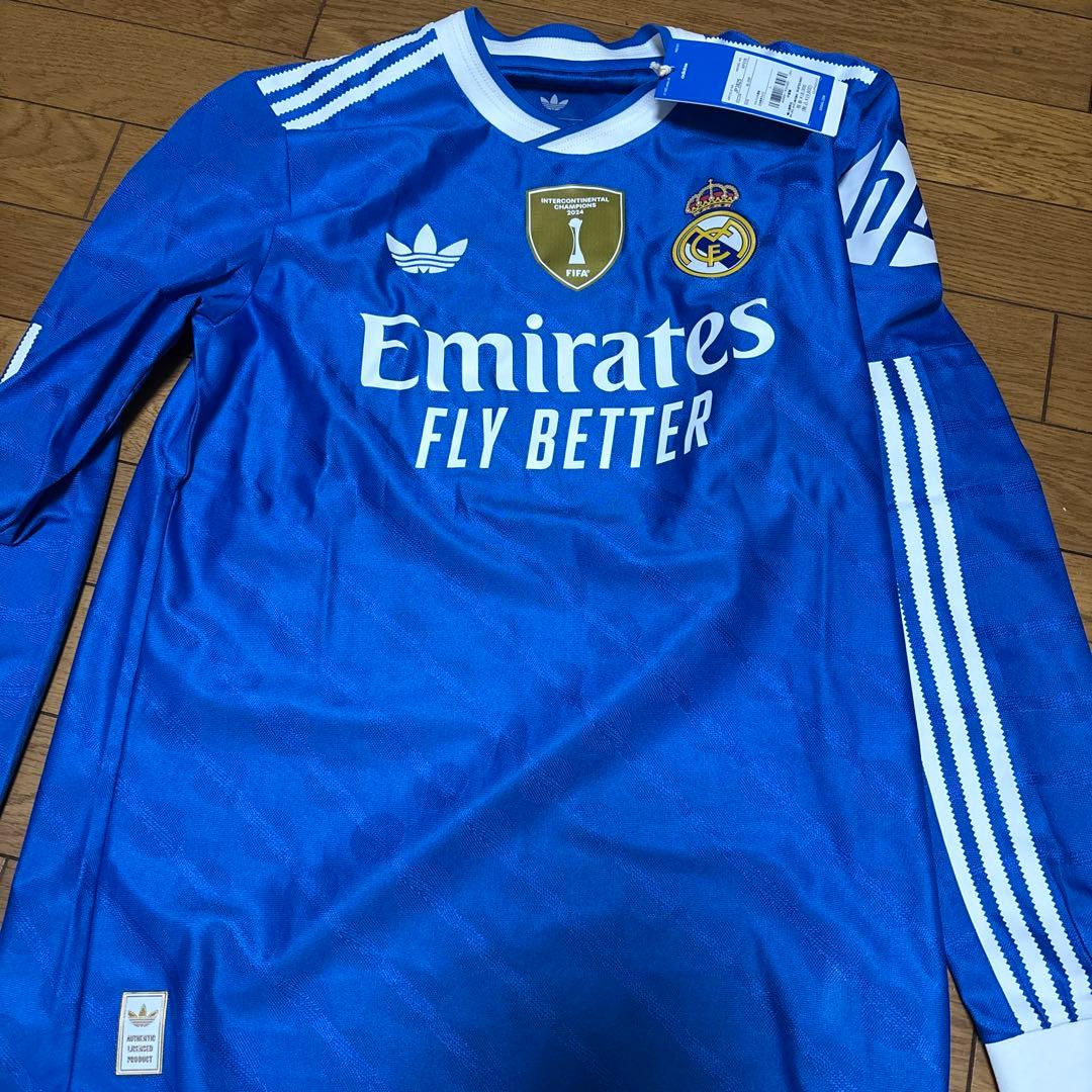 (正規品)レアルマドリード3rd ユニフォーム エムバペ 長袖 オーセンティック