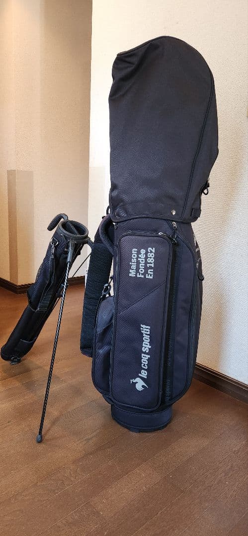 le coq sportif キャディバッグ内蔵モデル
