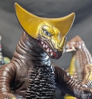 ゴモラ＆レッドキング＆バルタン星人（バンダイ）ビッグサイズソフビ３体セット