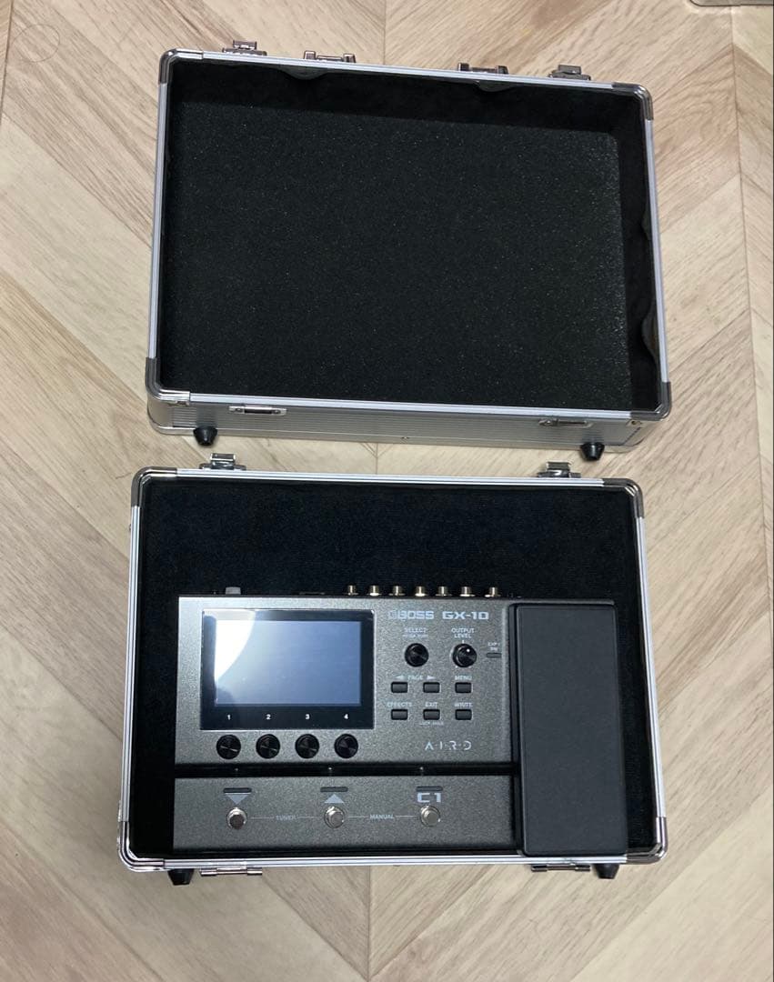 ★BOSS GX-10 ギターエフェクトプロセッサー／美品used