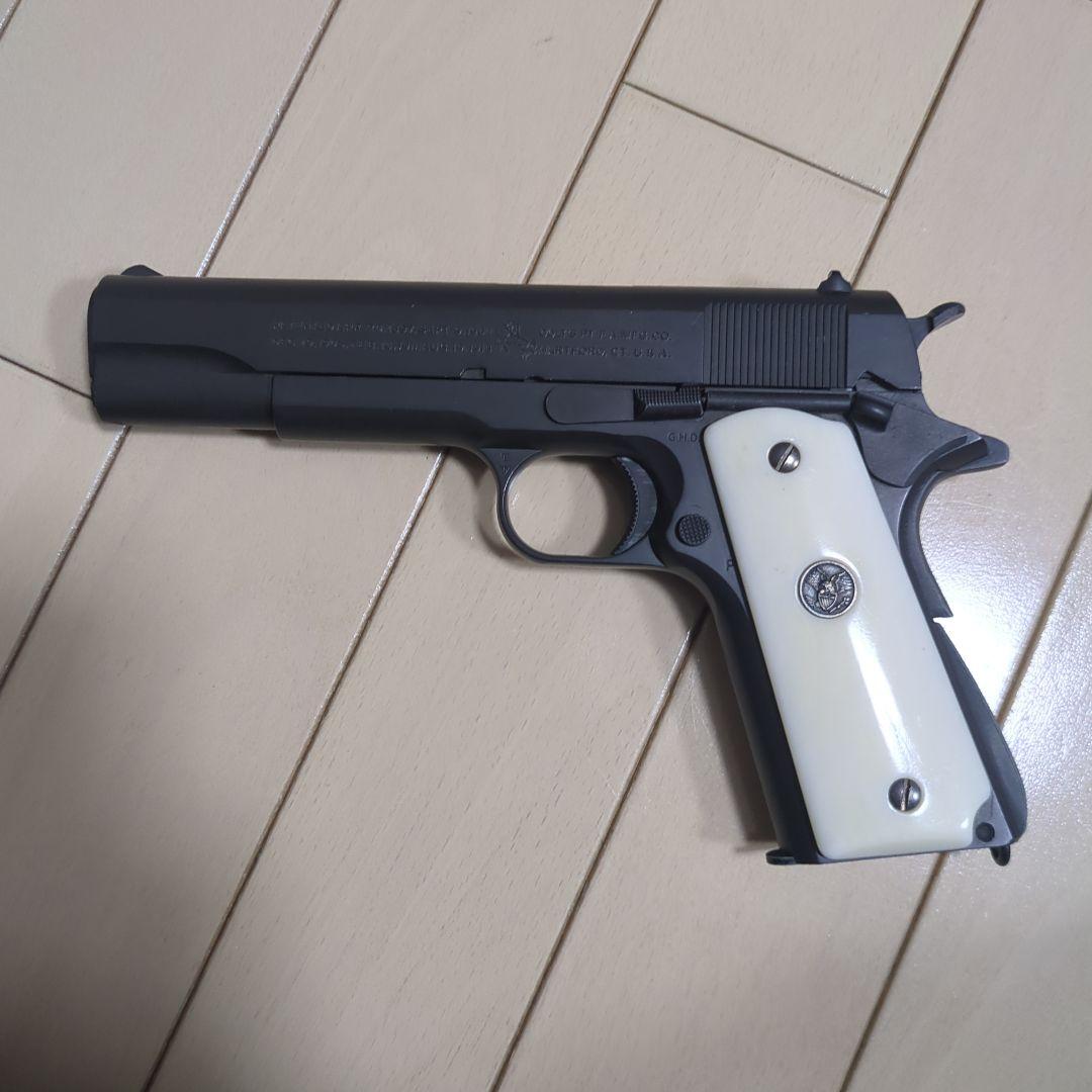 東京マルイ　M1911A1コルトガバメント　グリップ交換済