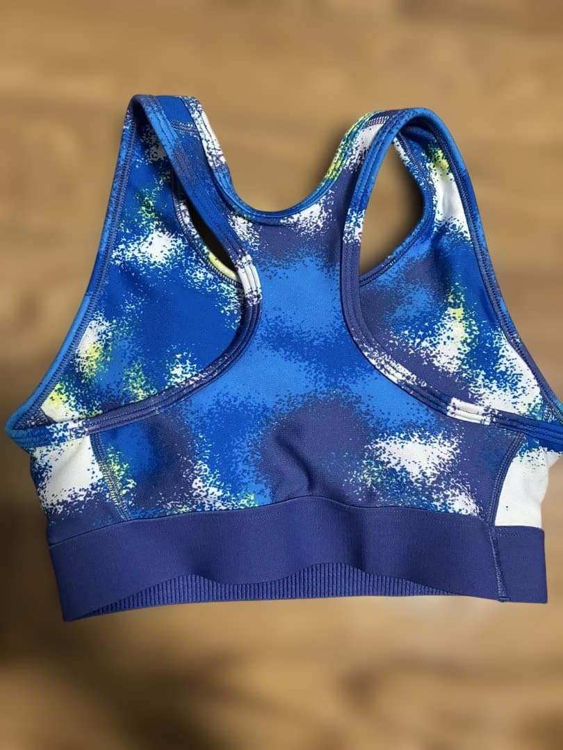 Under Armour ライトブルータンクトップ