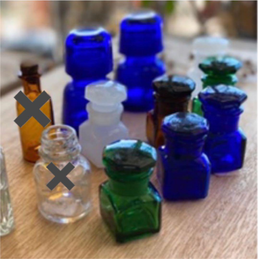 ビンテージ レトロ 色ガラス瓶 薬瓶 医療瓶 蓋付き