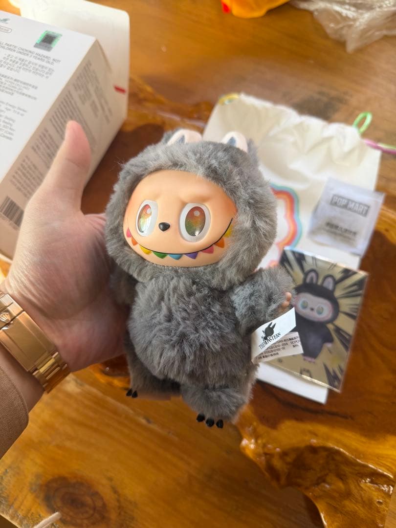 100%公式正規品 ラブブ♡Bigintoenergyシークレット ID本我