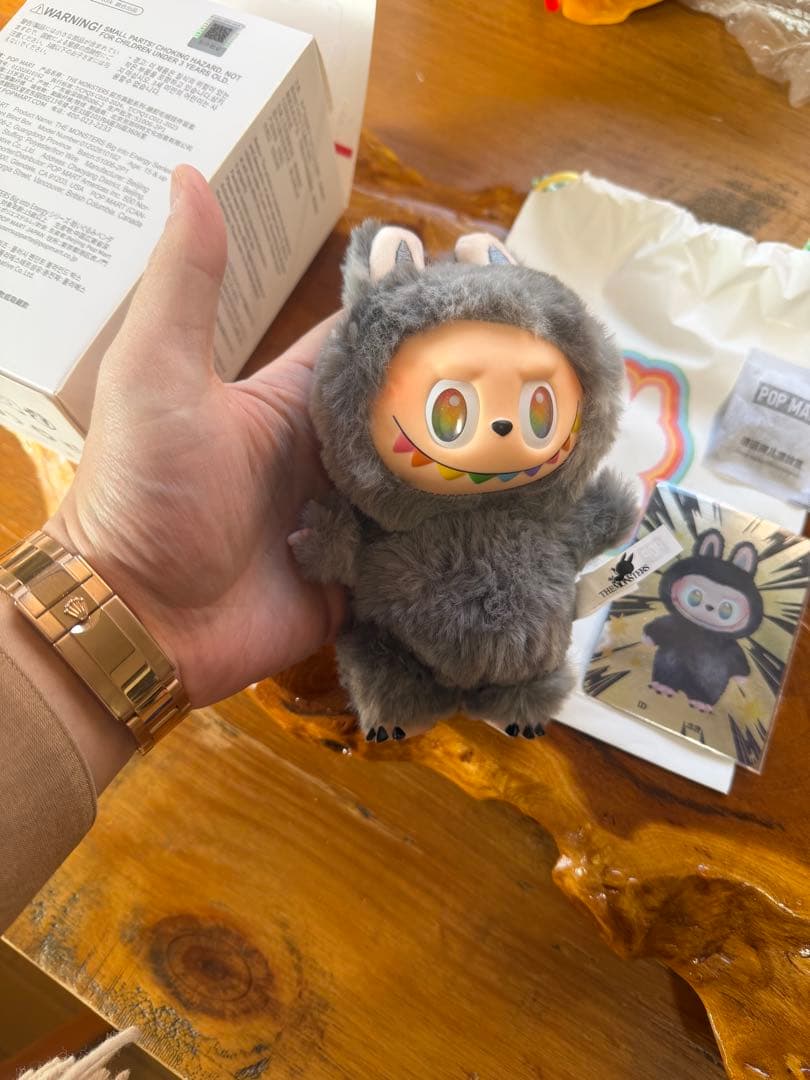 100%公式正規品 ラブブ♡Bigintoenergyシークレット ID本我