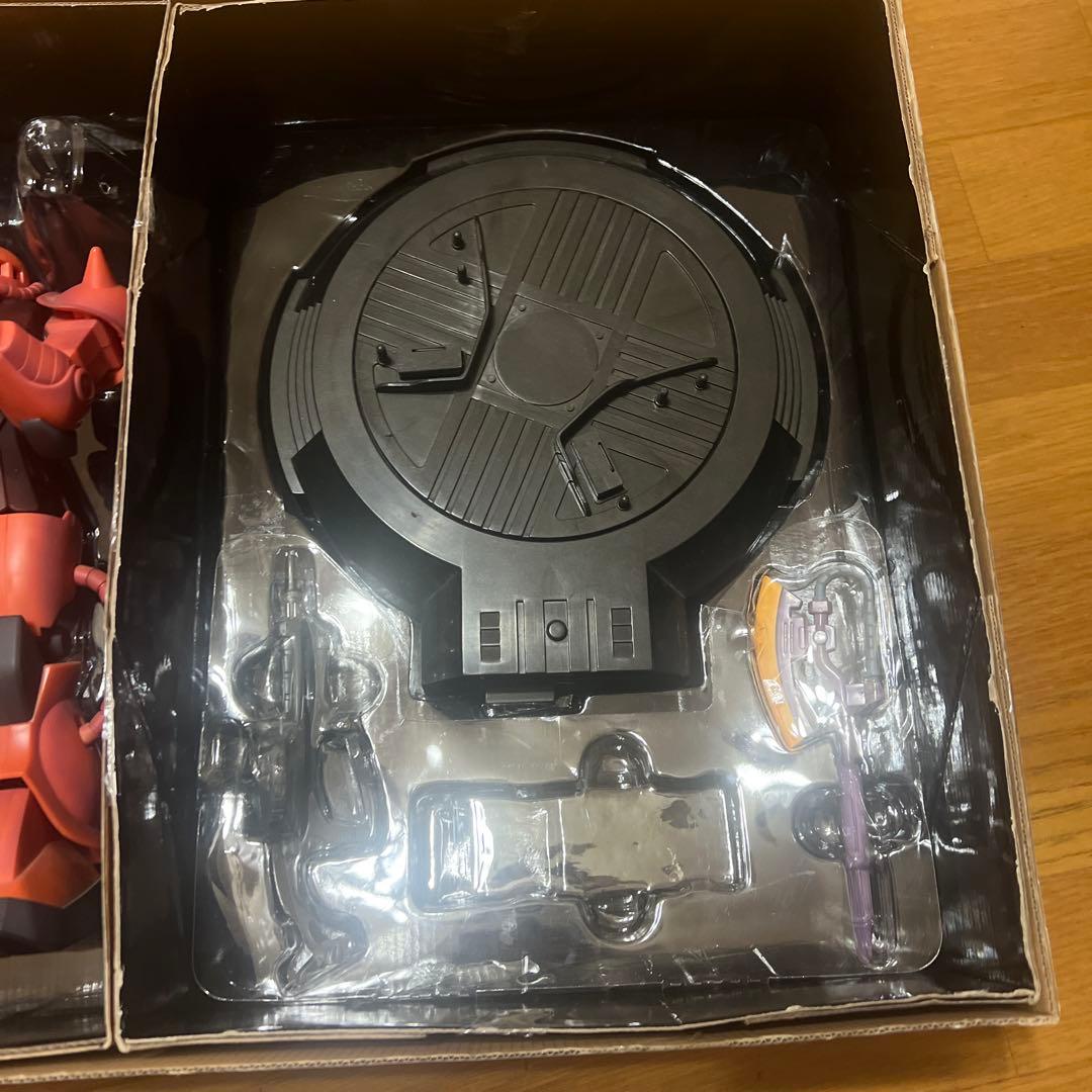 シャア専用ザクII MS-06S フィギュア