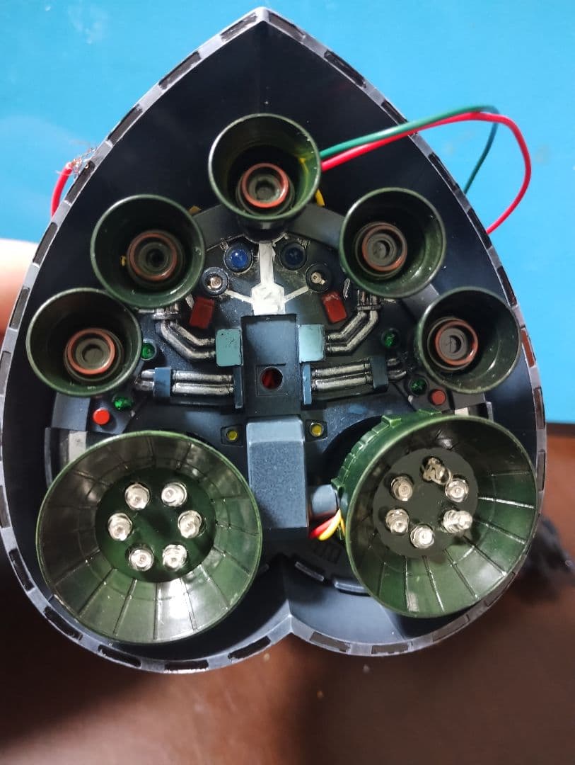 【完成品】HGUC ジオングLED改造品