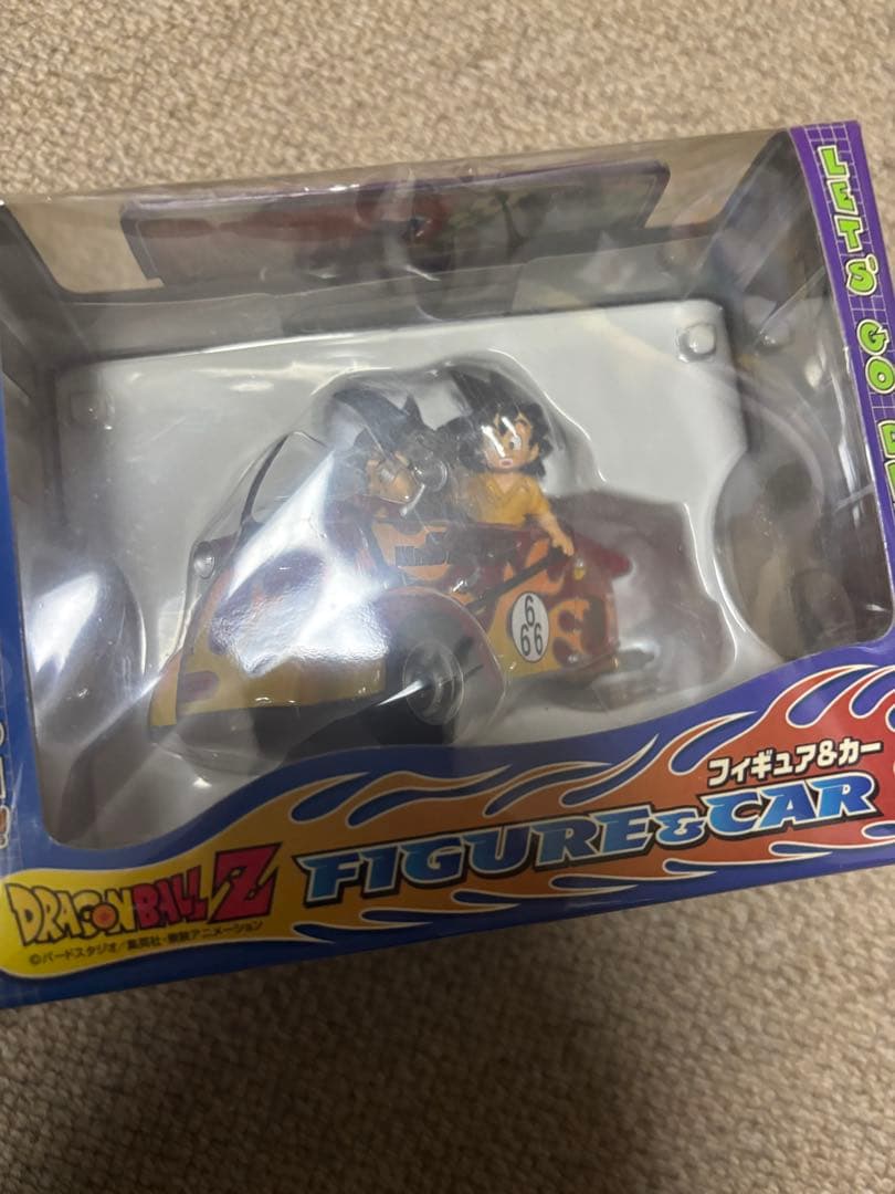 ドラゴンボールZ フィギュア＆カー 2個セット　悟空&悟天　悟飯&ビーデル