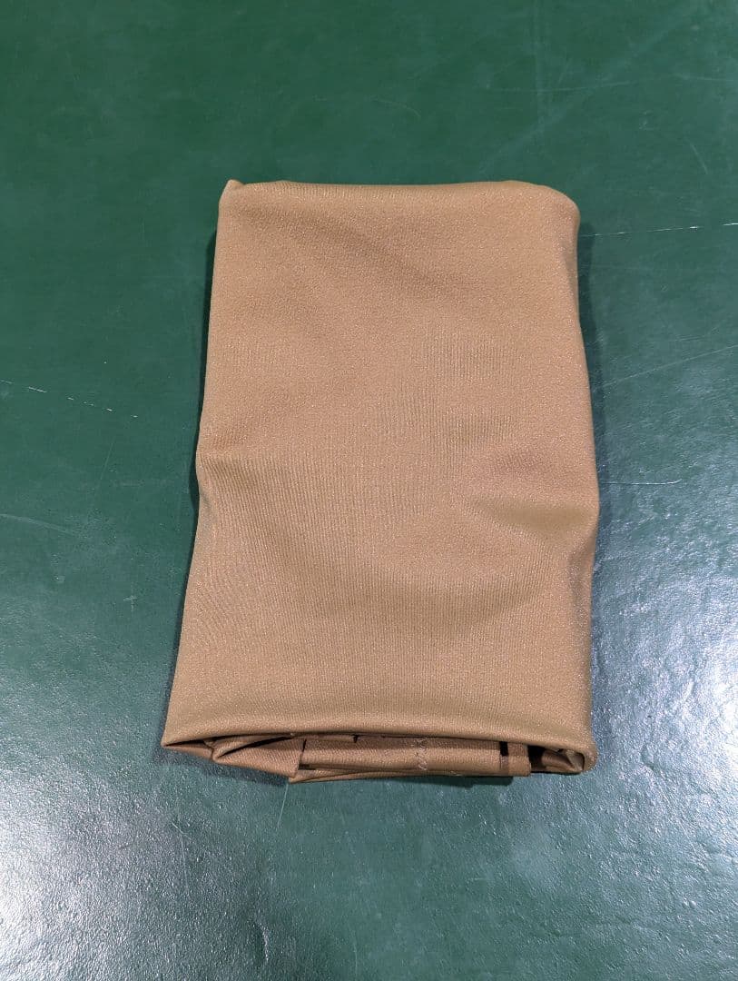 ダークベージュ色 BIGサイズ　 角度が変えられる壁打ち無音布(むおんふ