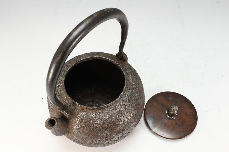 光玉堂造 銀摘 丸鉄瓶(K-XA825)