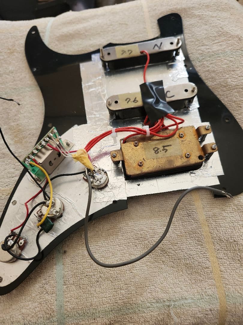 ノーブランドストラトキャスタータイプ ブラック マッチングヘッド